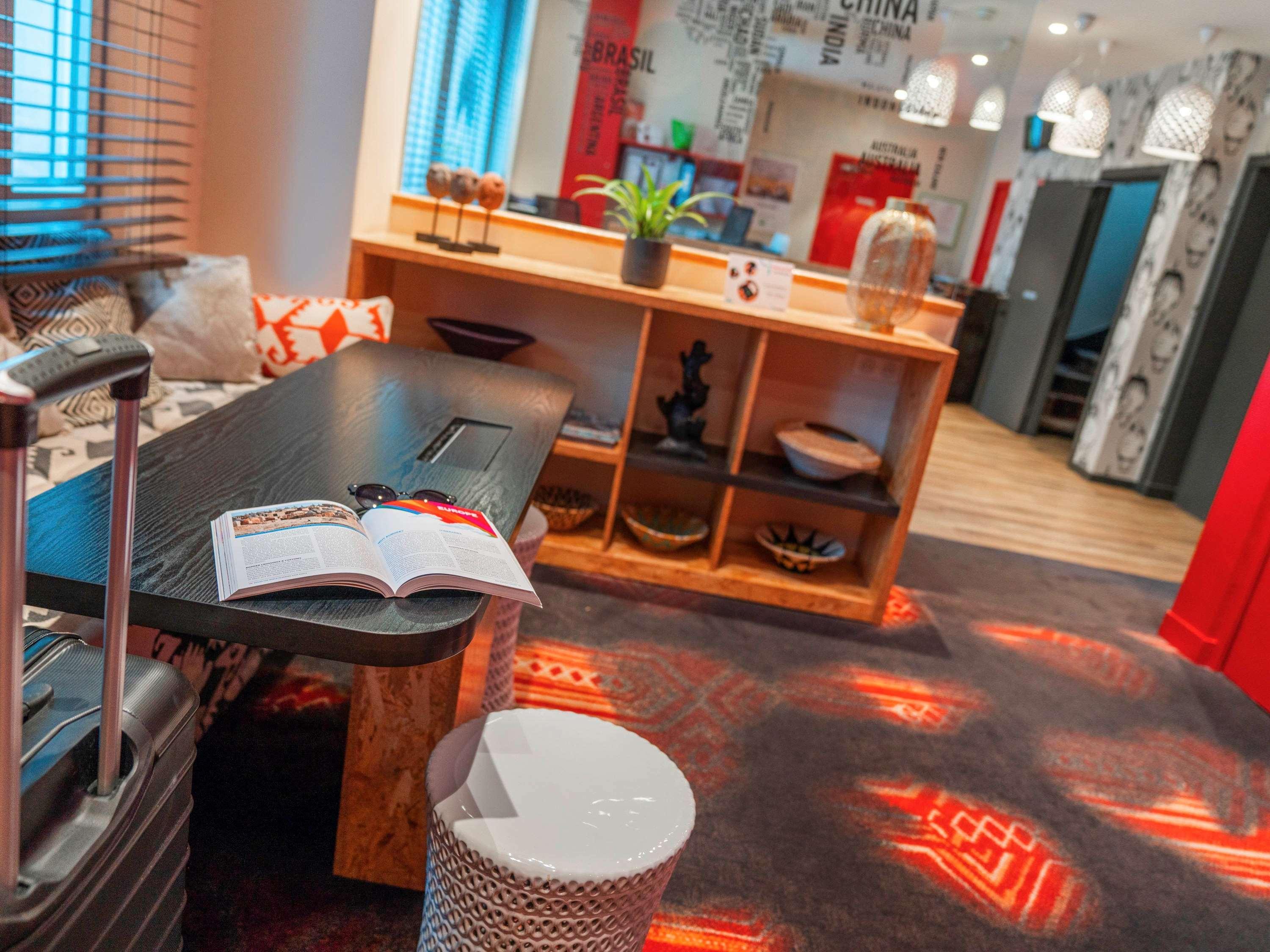 Ibis Styles Paris Boulogne Marcel Sembat Boulogne-Billancourt Exterior foto